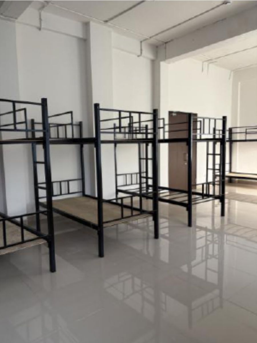Multi-Tier Dormitory Bunk Bed Multi-Tier Dormitory Bunk Bed